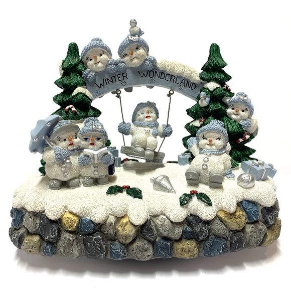 Snow Buddies Crystal at Play Winter Wonderland Musical Figurine - Picture 1 of 12
